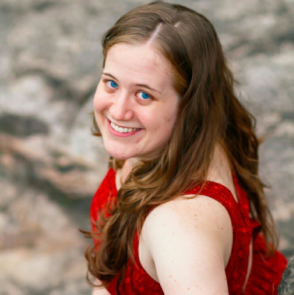 Meet your Posher, Kara - Picture 1 of 1