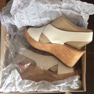 Clarks Women's Caslynn Shae Wedge