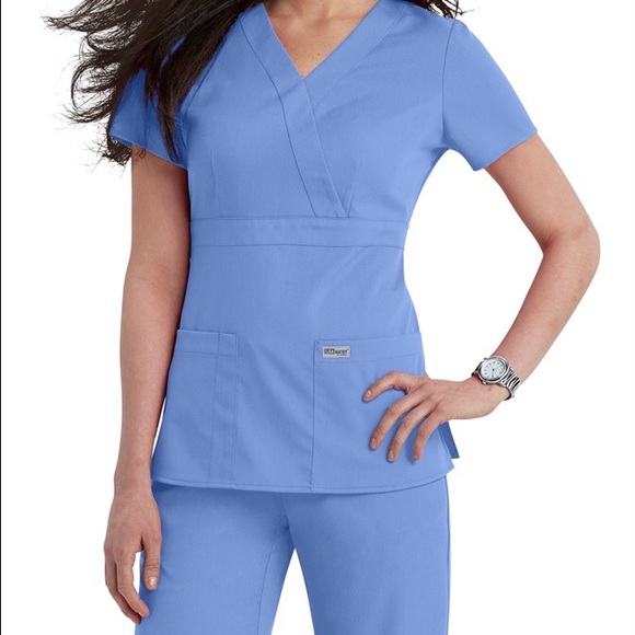 Scrub set