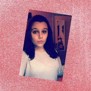 Meet your Posher, Olivia