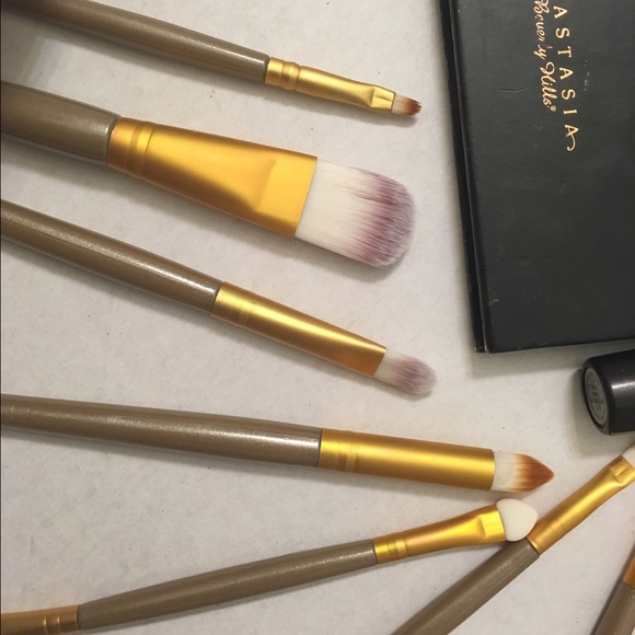 20 piece make up brush kit - Picture 2 of 4