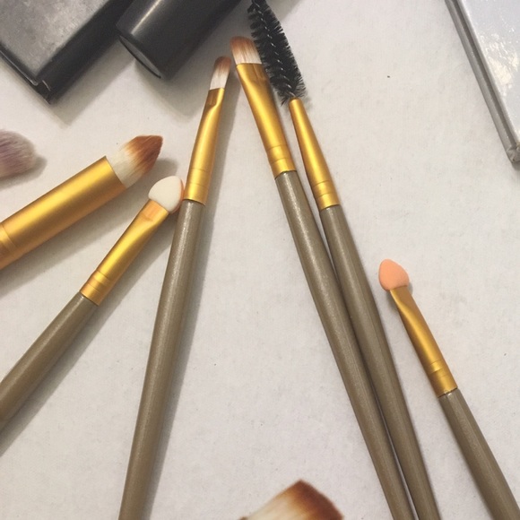 20 piece make up brush kit - Picture 4 of 4