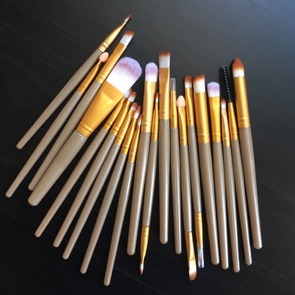 20 piece make up brush kit - Picture 3 of 4
