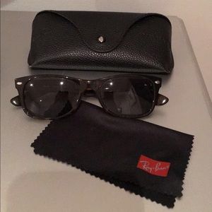 Ray-ban wayfarer polarized sunglasses