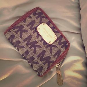 AUTHENTIC | Michael Kors Jet Set Wallet