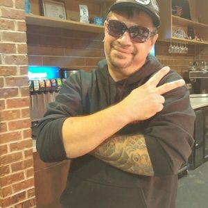 Meet your Posher, Lee