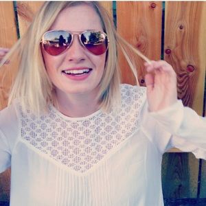 Meet your Posher, Hannah