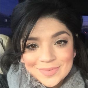 Meet your Posher, Marina