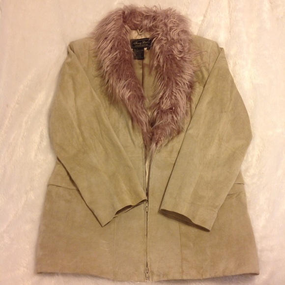 NWOT TERRY LEWIS AUTH Leather Coat w/ fur collar - Picture 2 of 4