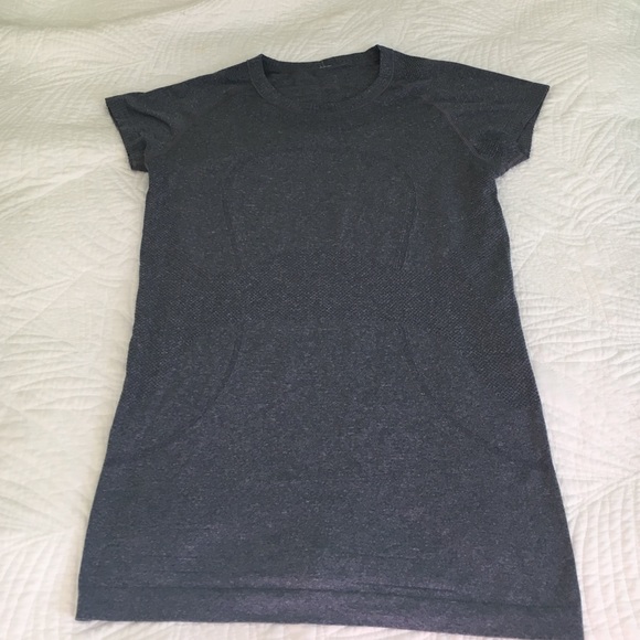 Lululemon Grey T-shirt