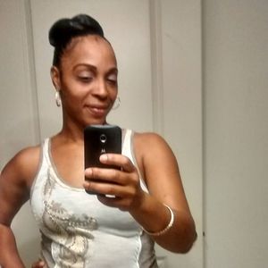 Meet your Posher, Lakisha