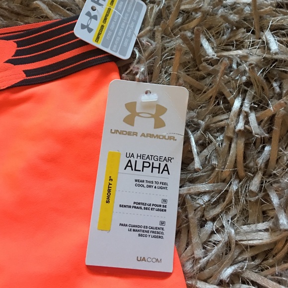 Under Armour heat gear shorty 3" shorts - Picture 2 of 3