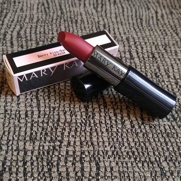 Mary Kay Creme Lipstick