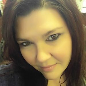 Meet your Posher, Angie