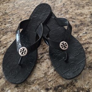 Tori Burch Black Patent Thoras