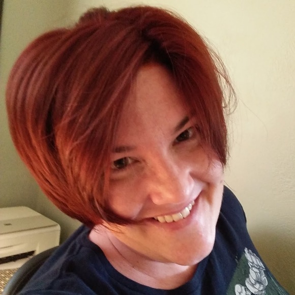 Meet your Posher, Leigh - Picture 1 of 1