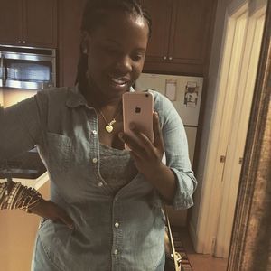 Meet your Posher, Alexandria