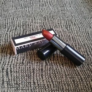 Mary Kay Creme Lipstick