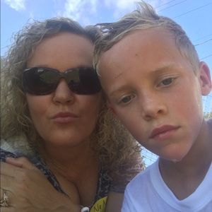 Meet your Posher, Denise