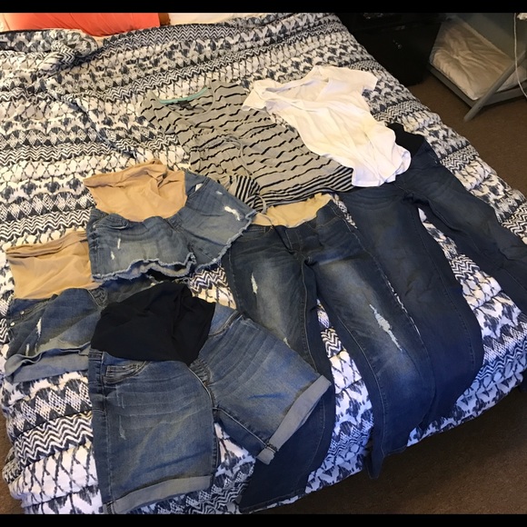 Maternity clothes