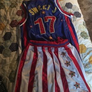 Official Harlem globe trotter jersey and shorts