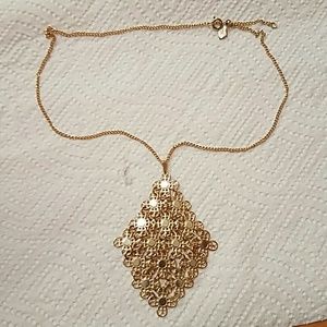 Sara coventry necklace and clip on earrings