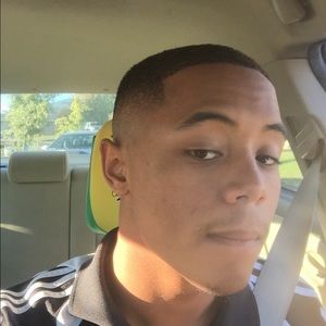 Meet your Posher, Aaron