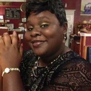 Meet your Posher, Denise