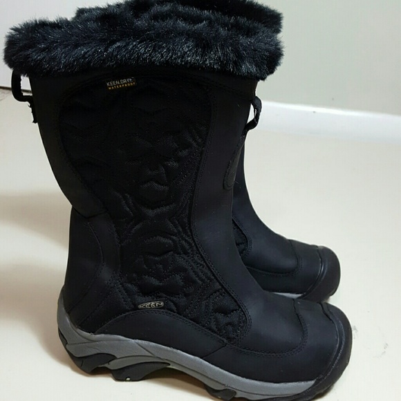 Keen Shoes - New KEEN  Winter Boots.      Waterproof/Warm