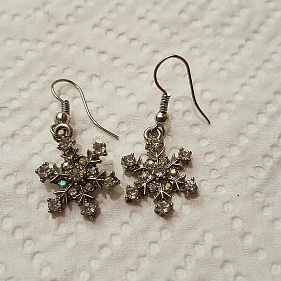 Snowflake earrings - Picture 1 of 1