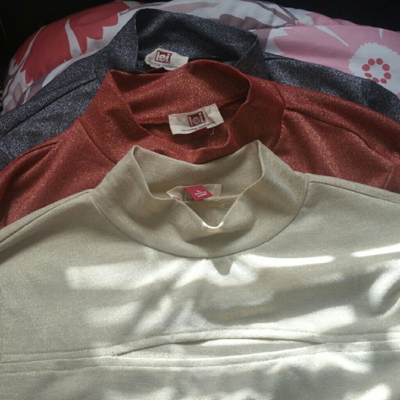 3 Lei long sleeve shirts. - Picture 1 of 3
