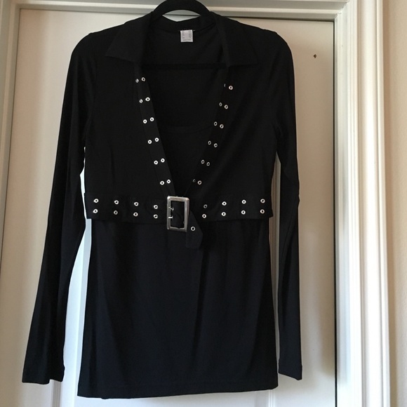 VENUS BLACK STUDDED TOP