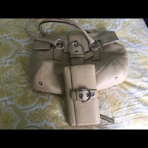 Coach purse with wallet