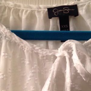 Jessica Simpson white top