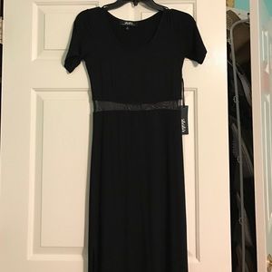 Casual black maxi