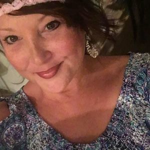 Meet your Posher, Renee