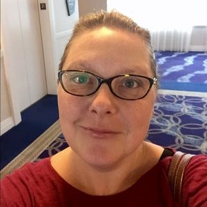 Meet your Posher, Beverly