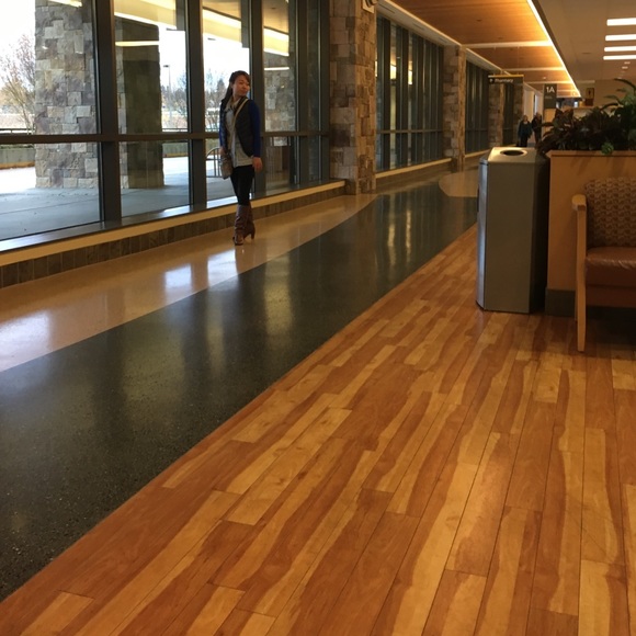 Meet your Posher, Tora