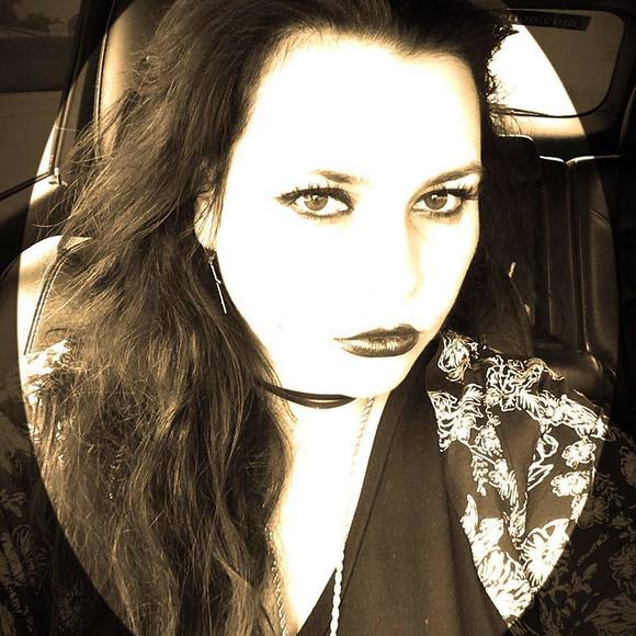 Meet your Posher, Nicol