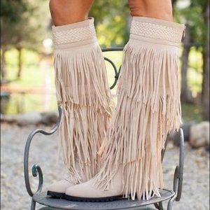 NWOT Cream fringe boots