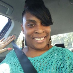 Meet your Posher, Latonya