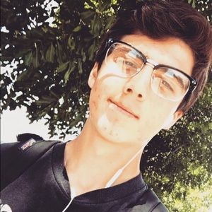 Meet your Posher, Isaiah