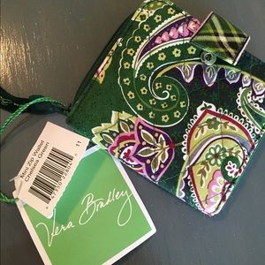 Vera Bradley Chelsea Green zip wallet