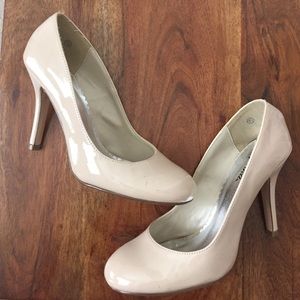 Patent - Bone/ Nude Pumps! Goes with everything!