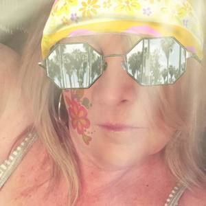 Meet your Posher, Cindy