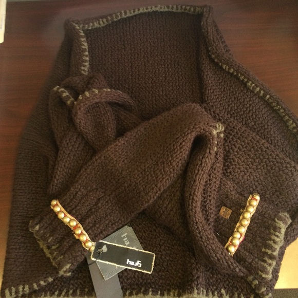 S/Studs Arm Warmer Scarf NWT - Picture 1 of 3
