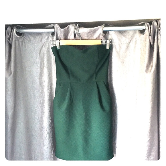 Dresses & Skirts - Dress