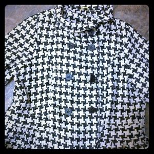 Beautiful hounds tooth jacket