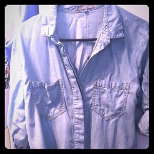 Soft Zoe & Sam chambray shirt