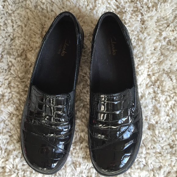 clarks black patent loafers